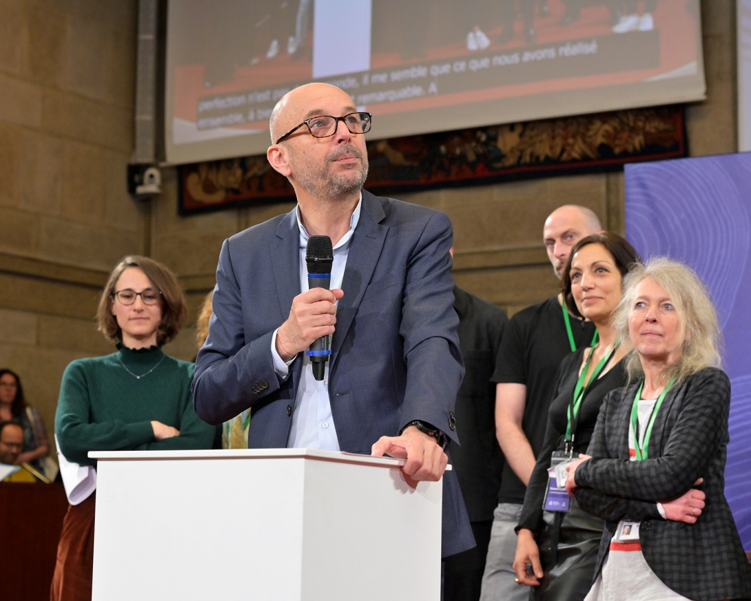 Thierry Beaudet avec les membres du Comité de Gouvernance de la Convention Citoyenne sur la fin de vie